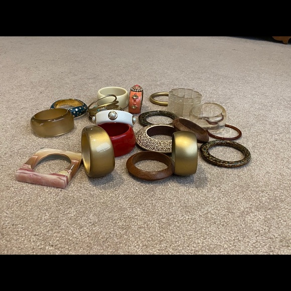 Bangle bundle!!! Fun assorted bangles!!! - Picture 3 of 3